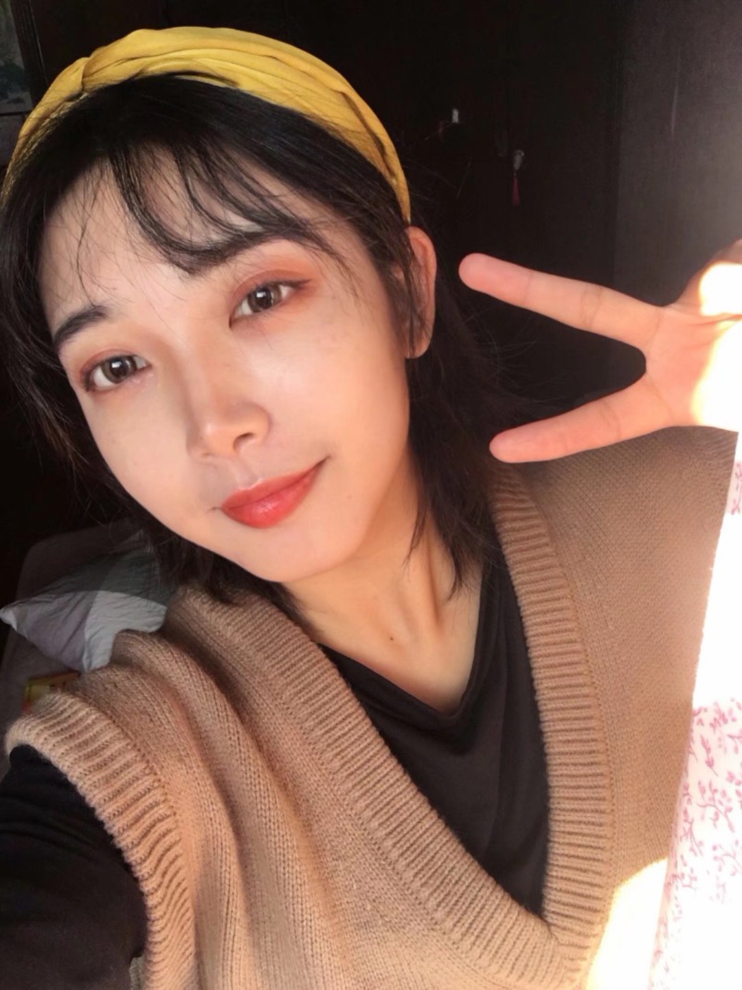 请大家欣赏我最新的自拍美照,无美颜无滤镜,现在敢_圈子-新氧美容整形