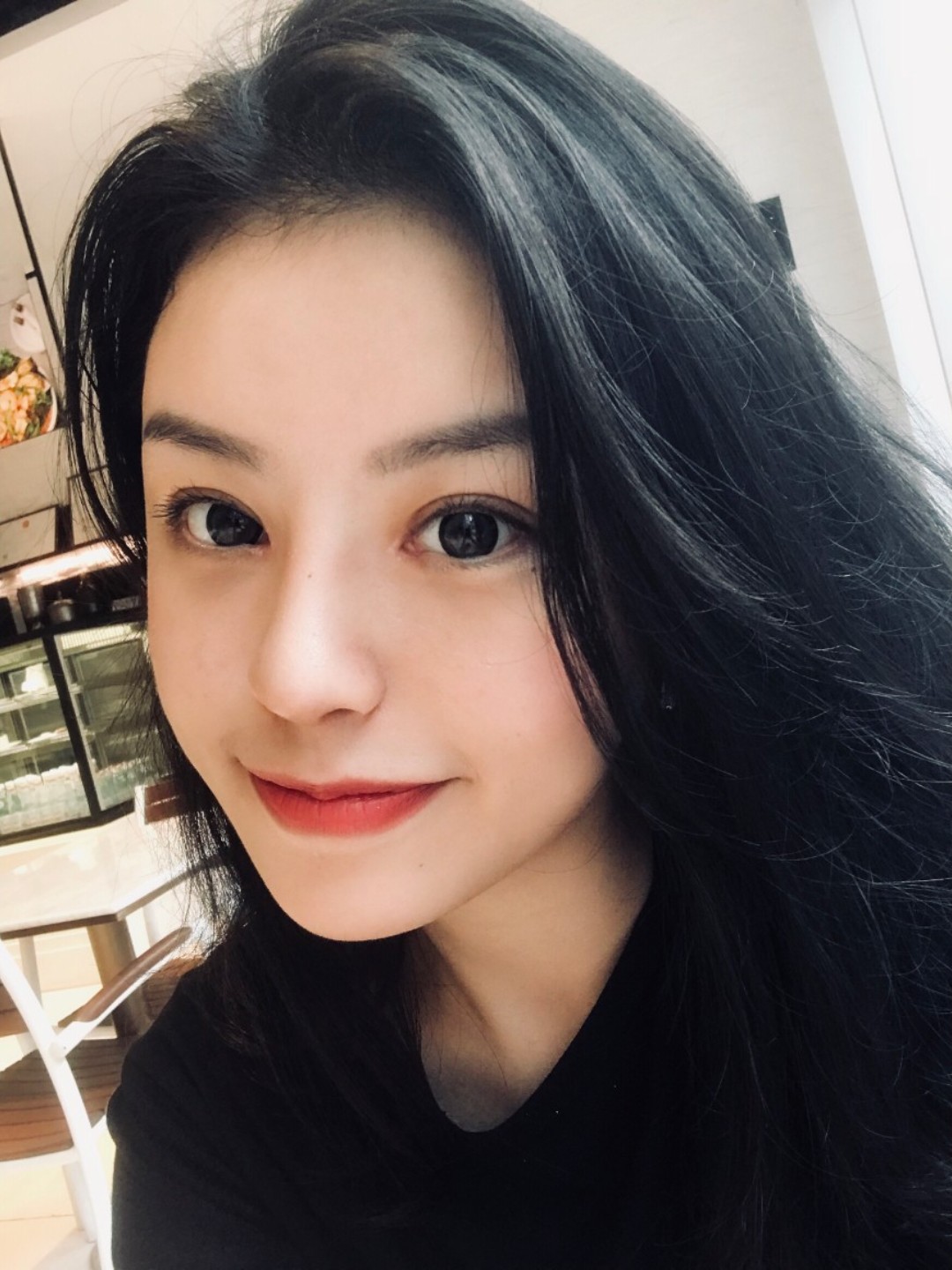 艾玛,终于熬出头了,可以全脸化妆了!