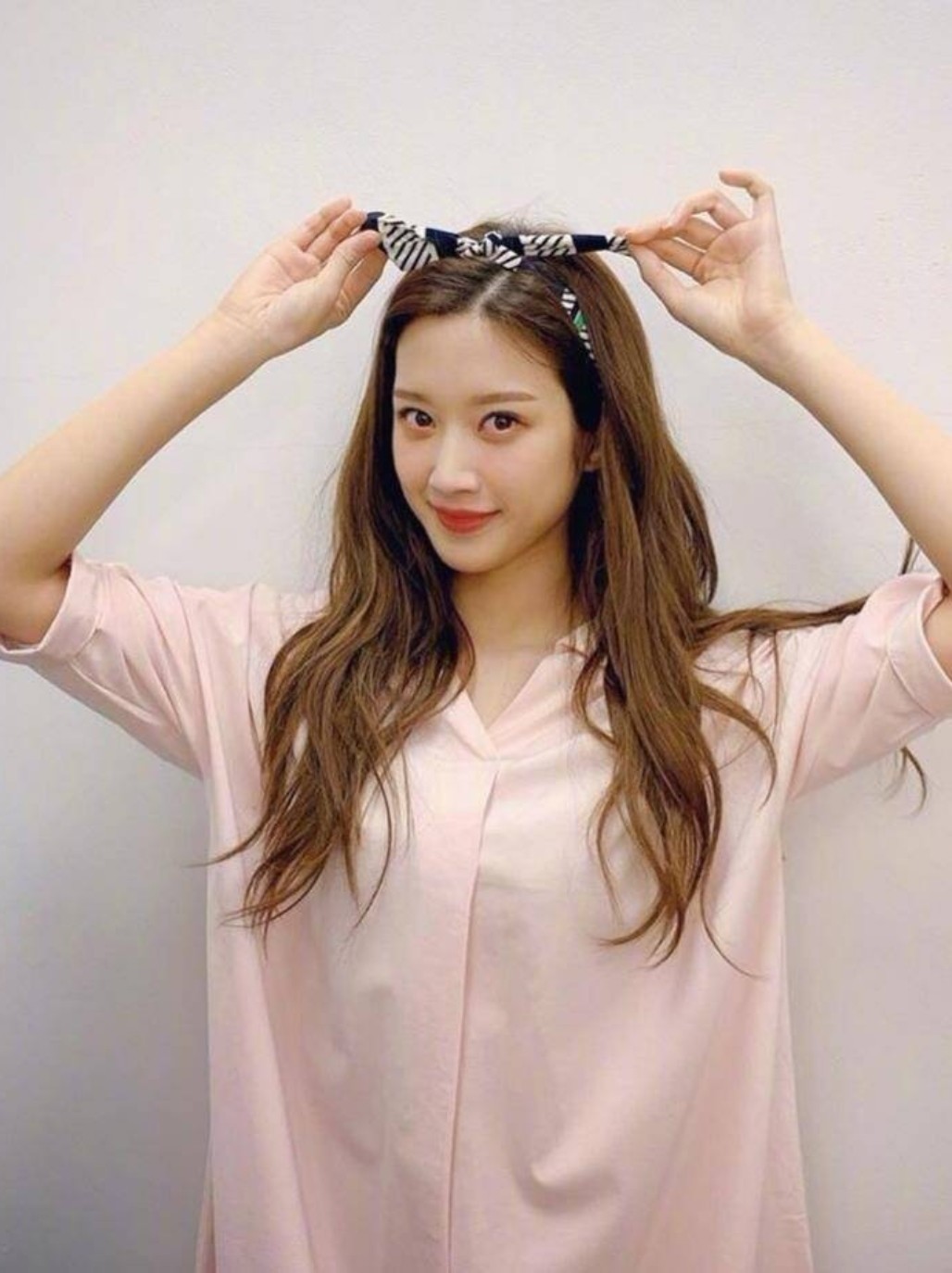 韩国女演员文佳煐最近也是非常活跃的出现在荧幕中,非常可爱的一个