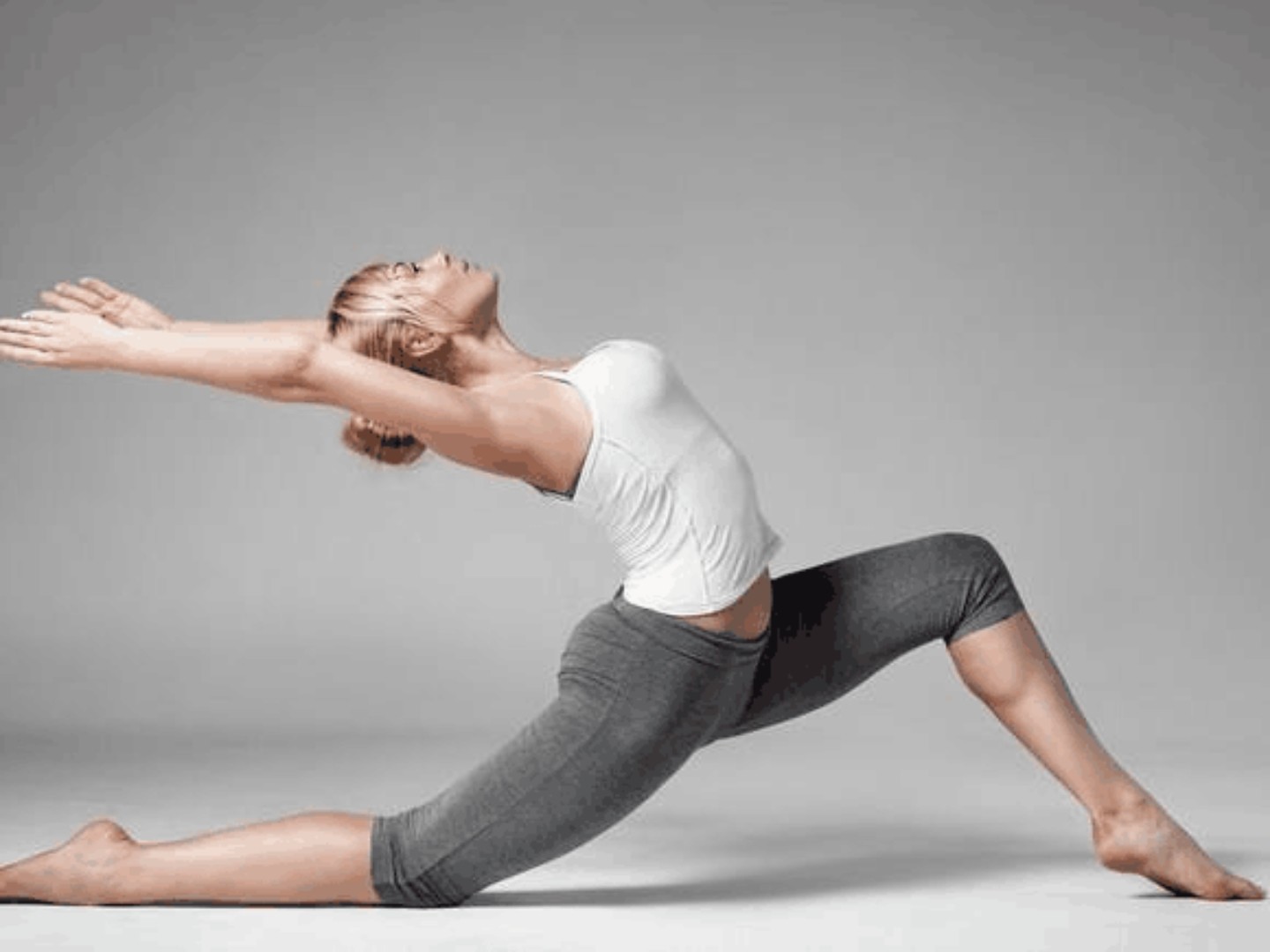 几个瑜伽的经典动作让红颜永驻成为可能