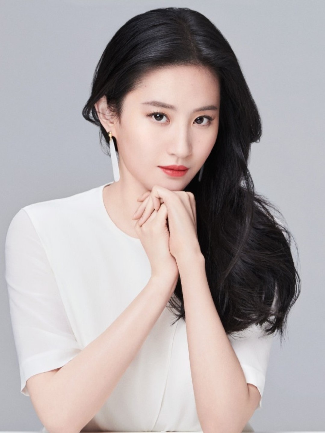 9199刘亦菲长相清纯,五官端正_圈子-新氧美容整形