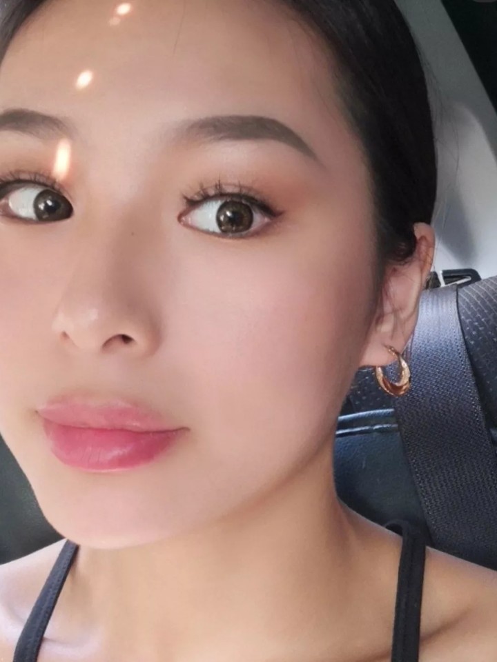 薄唇女孩的4种丰唇术