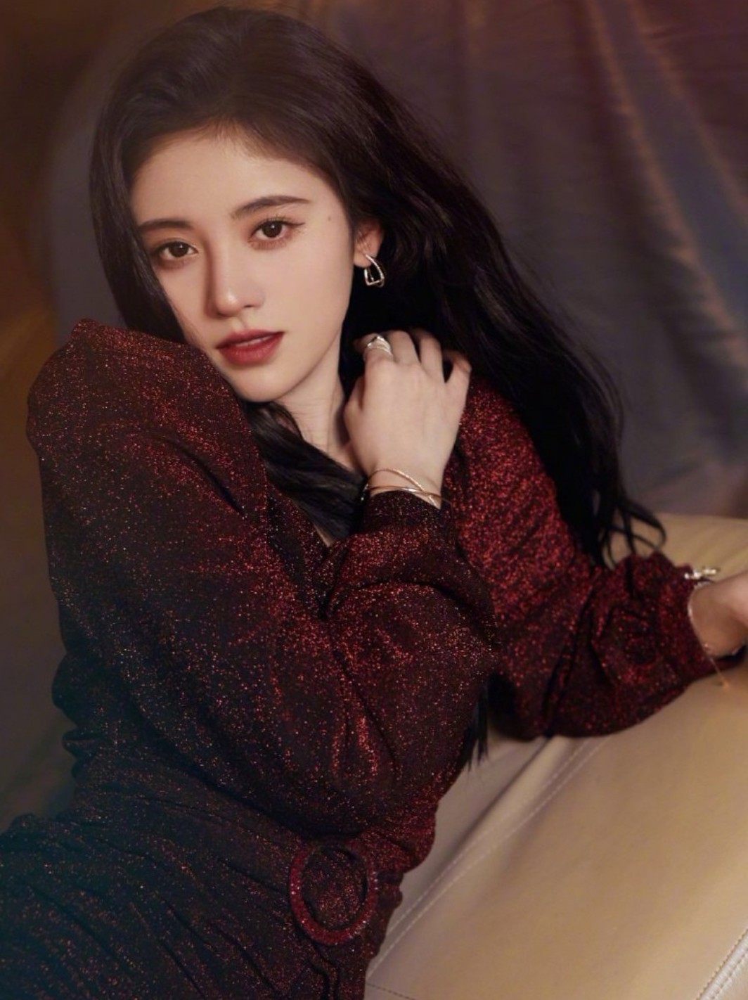 【四千年美女鞠婧祎:人间富贵花的养成】