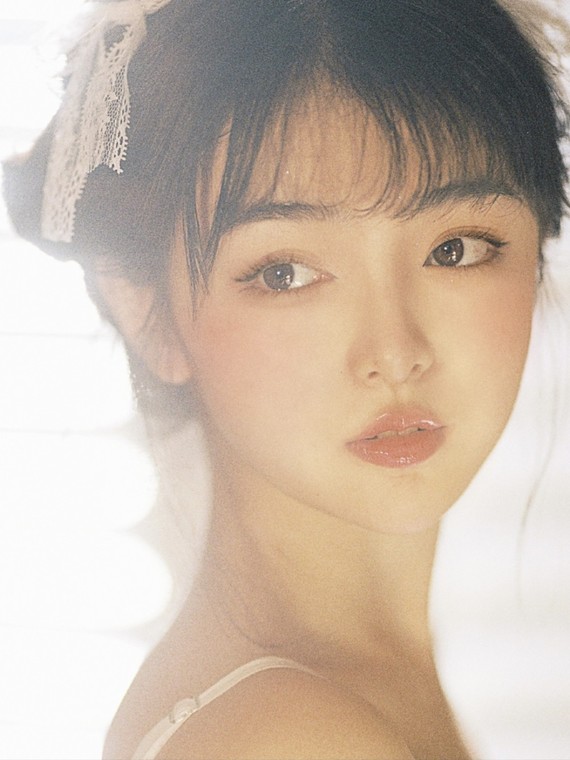 参半miao在被爆三之前,就凭这她的少女感写真圈了_圈子-新氧美容整形