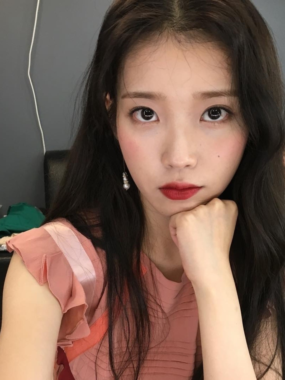 28岁的南韩顶流iu为何一直拥有少女感