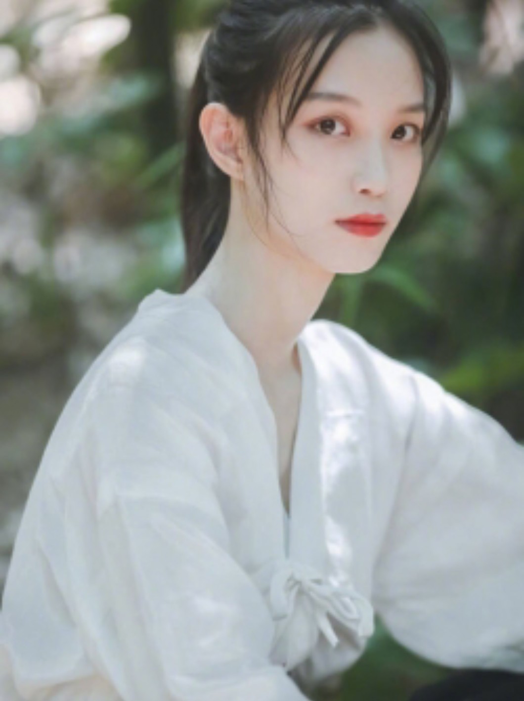 炎炎夏日,那些披着长发的女孩儿