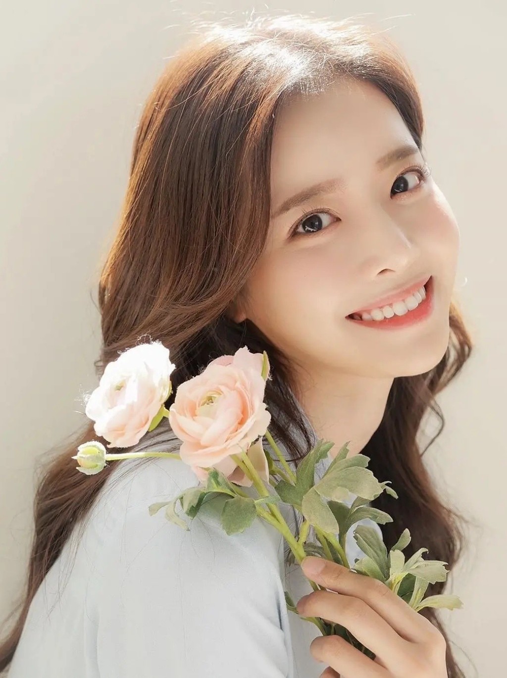 光子嫩肤 虽说是入门的医美项目,但光子嫩肤的作用包括祛斑,去痘,去红