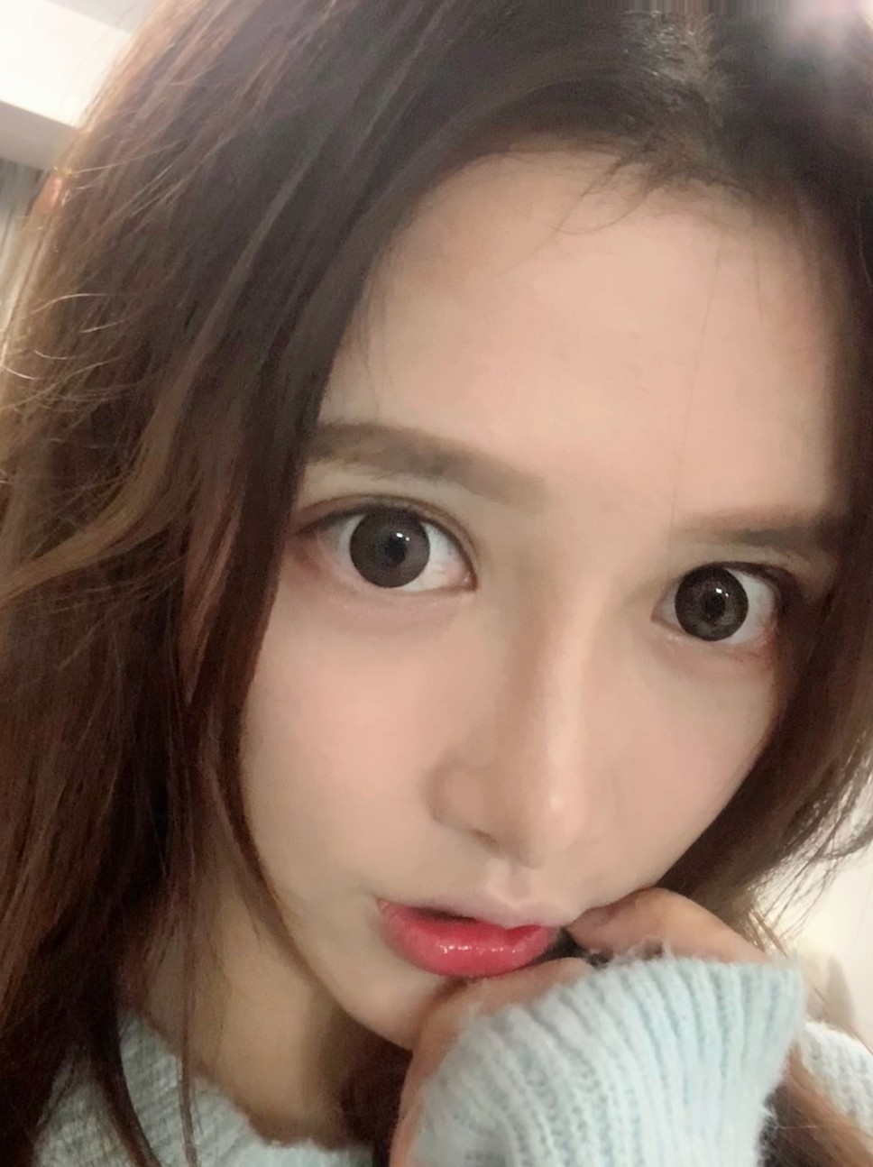 一张饱满圆润的脸,真的very 重要.