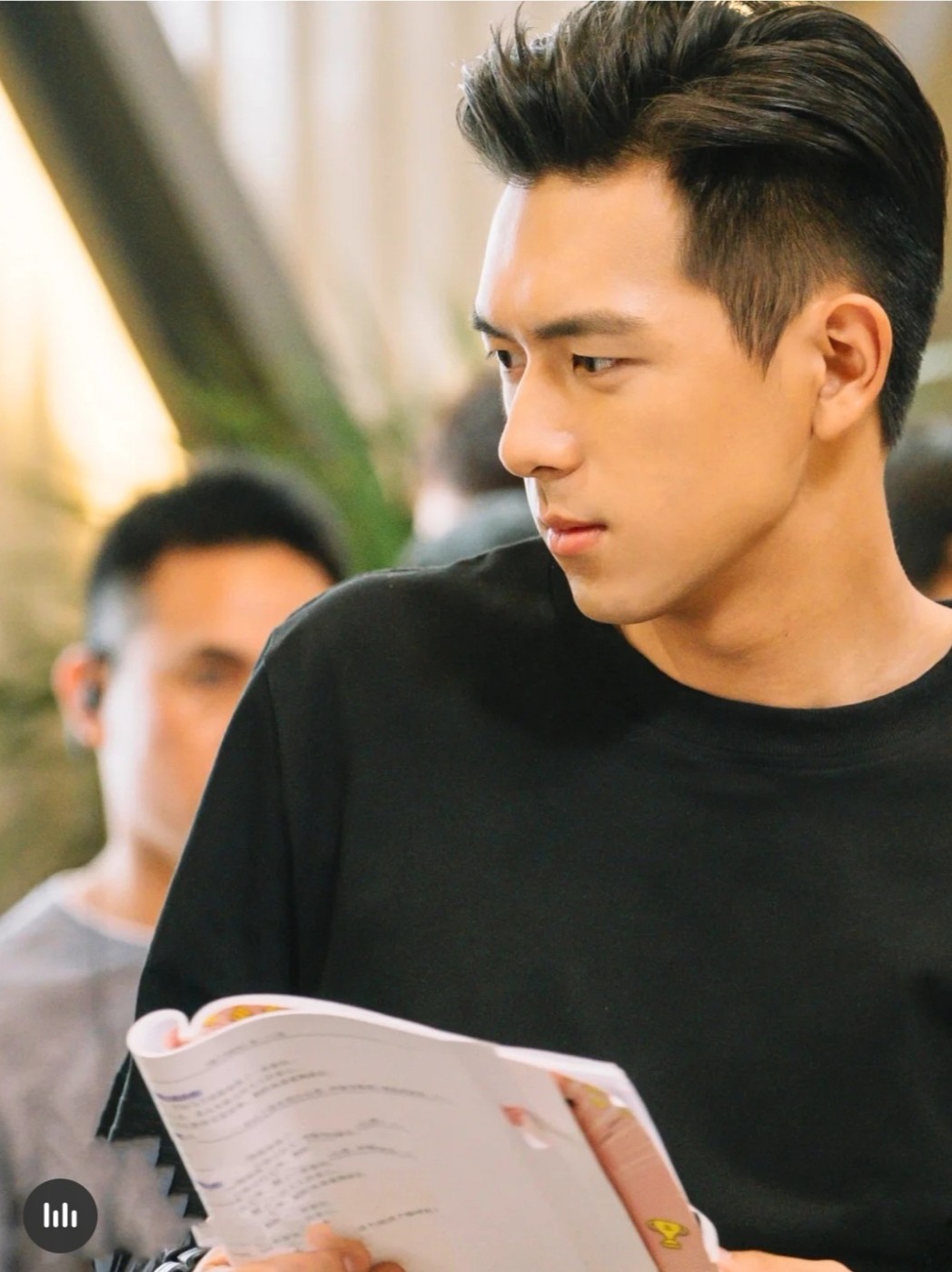 李现这位新晋男神的发型大家是可以借鉴的,今天给大家_圈子-新氧美容