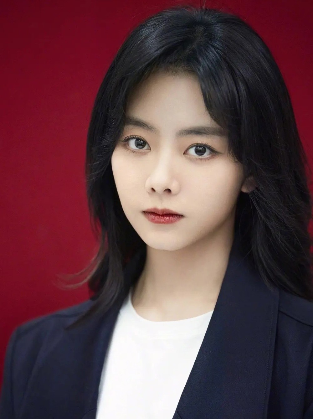 圆脸可以是婴儿肥的可爱象征,但多数时候,脸圆都会被视为是胖的标志