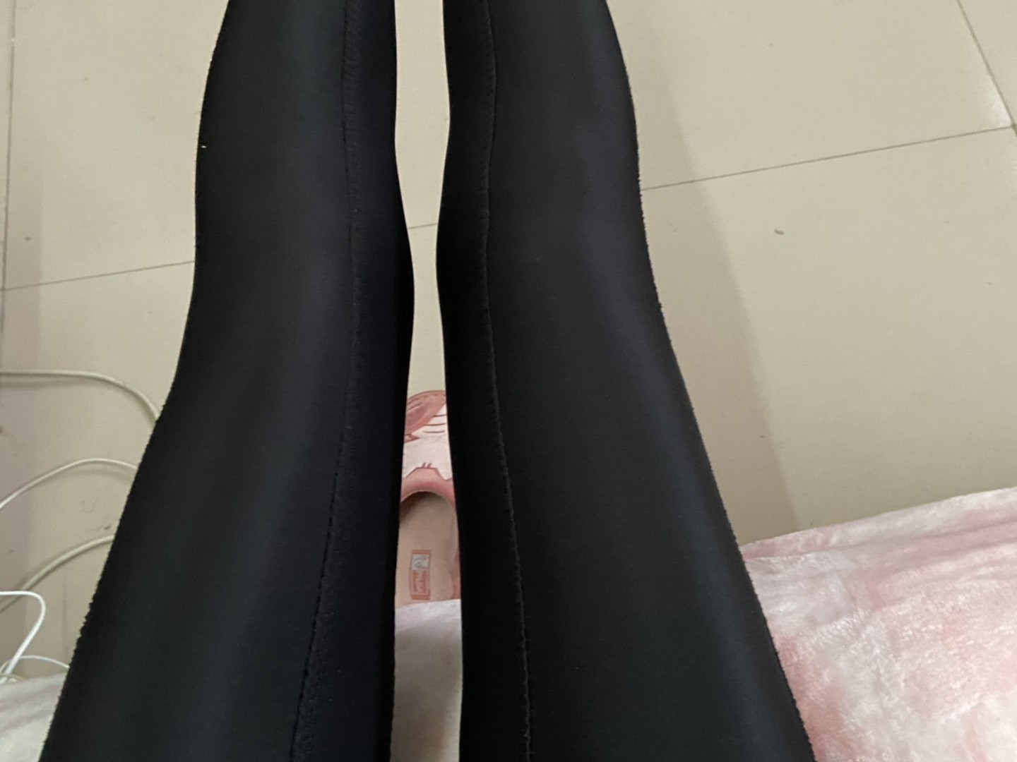 现在做完大小腿 膝盖 臀线 脚踝的吸脂已经是第5天了,我觉得