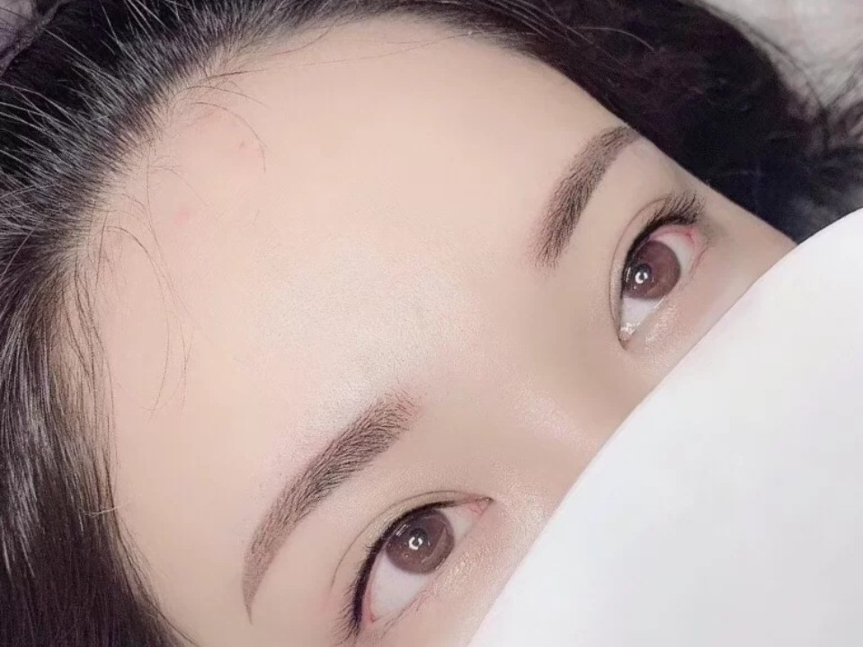 初次体验纹美睫线