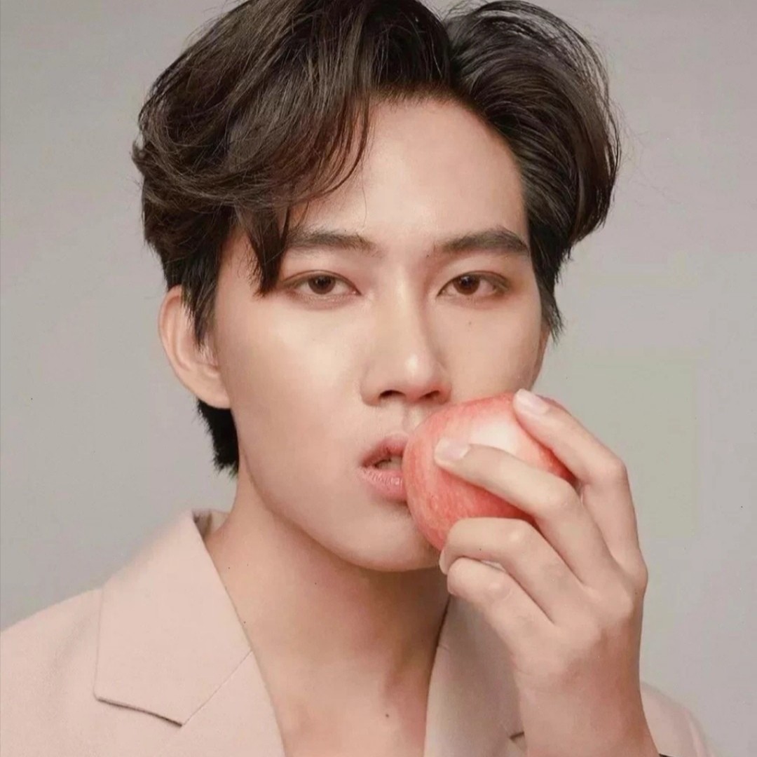 春夏男士发型选对适合发型,你就是韩剧男主