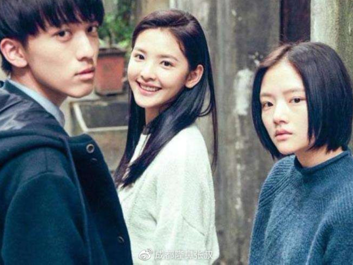 为什么《悲伤逆流成河》女主任敏抑郁沉寂,女二章若楠却一路爆红?