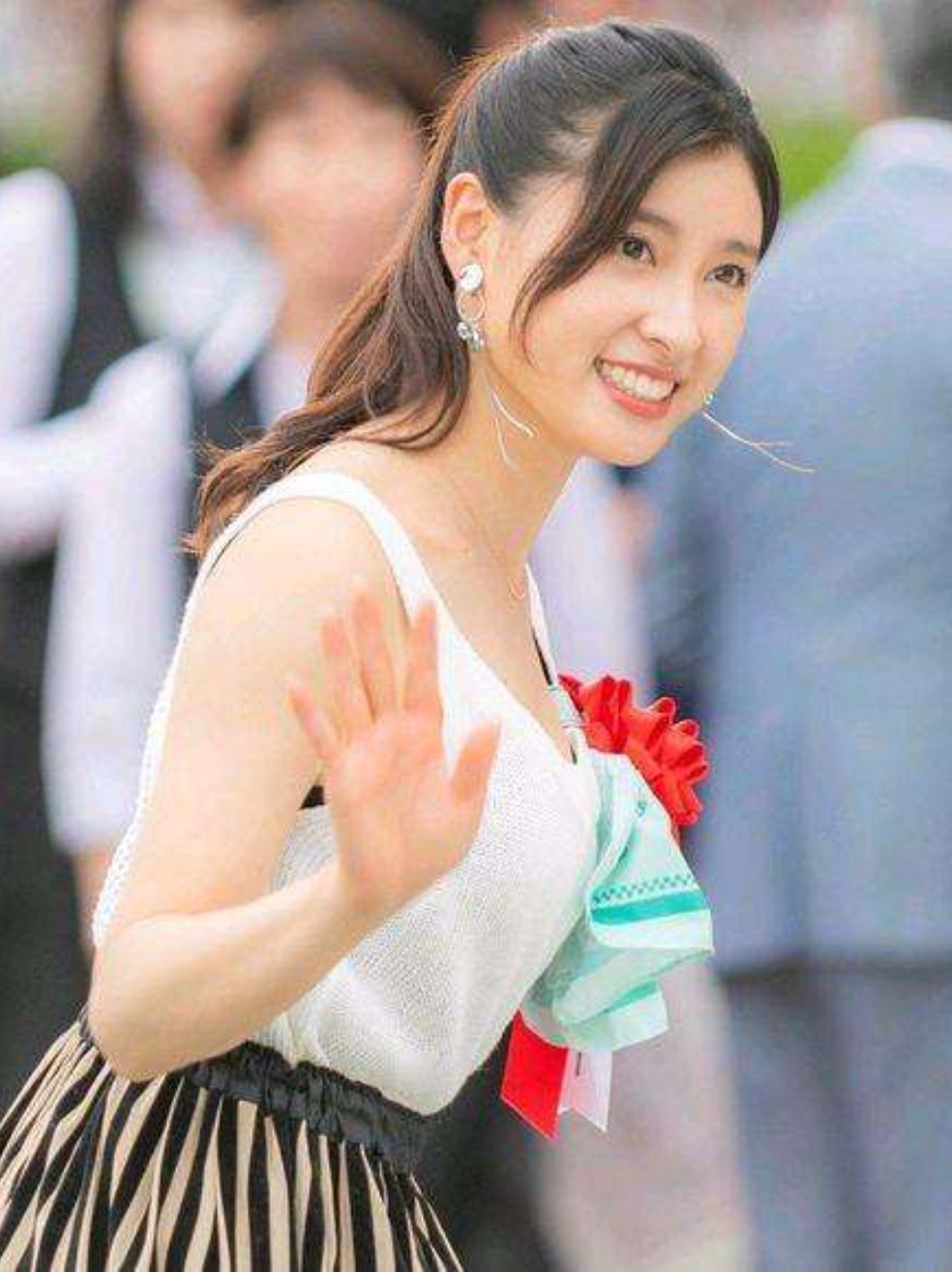 土气和少女之间 只差一个发型的距离土屋太凤的颜值好 圈子 新氧美容整形