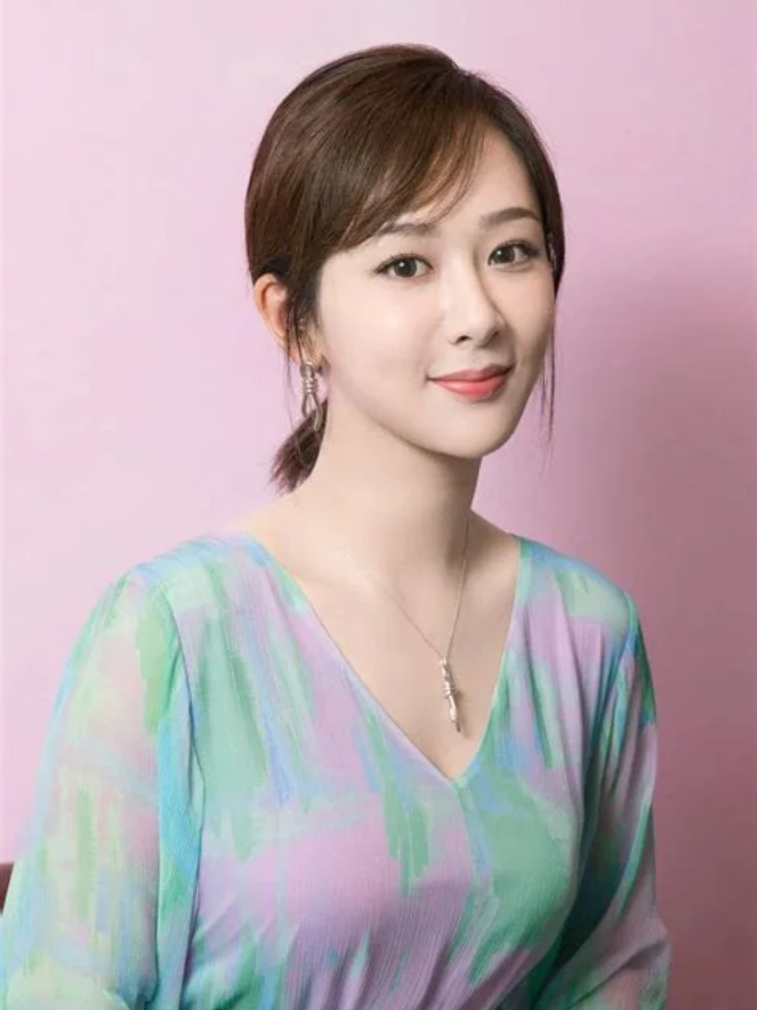 说到【苹果肌】,你会想到什么形容词