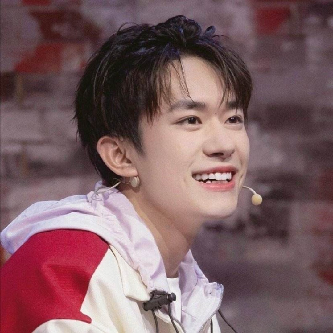 一笑起来就醉了.