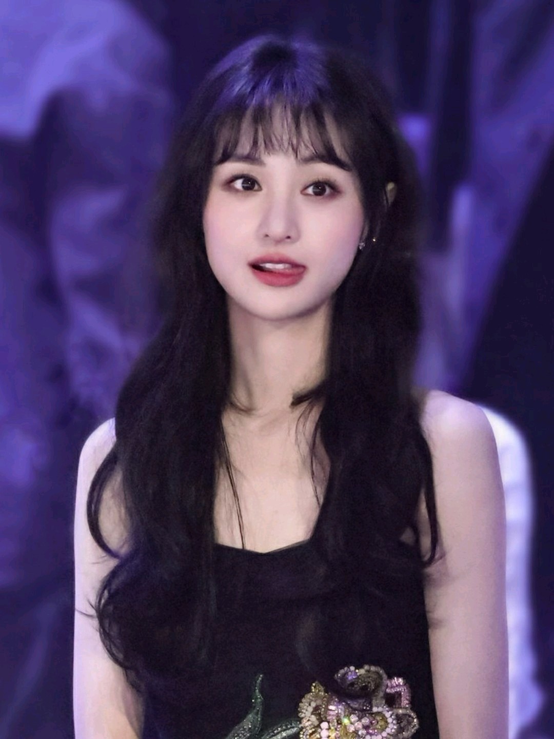 郑爽在最新的综艺节目让生活好看中无滤镜素颜上镜皮肤状态引起热议