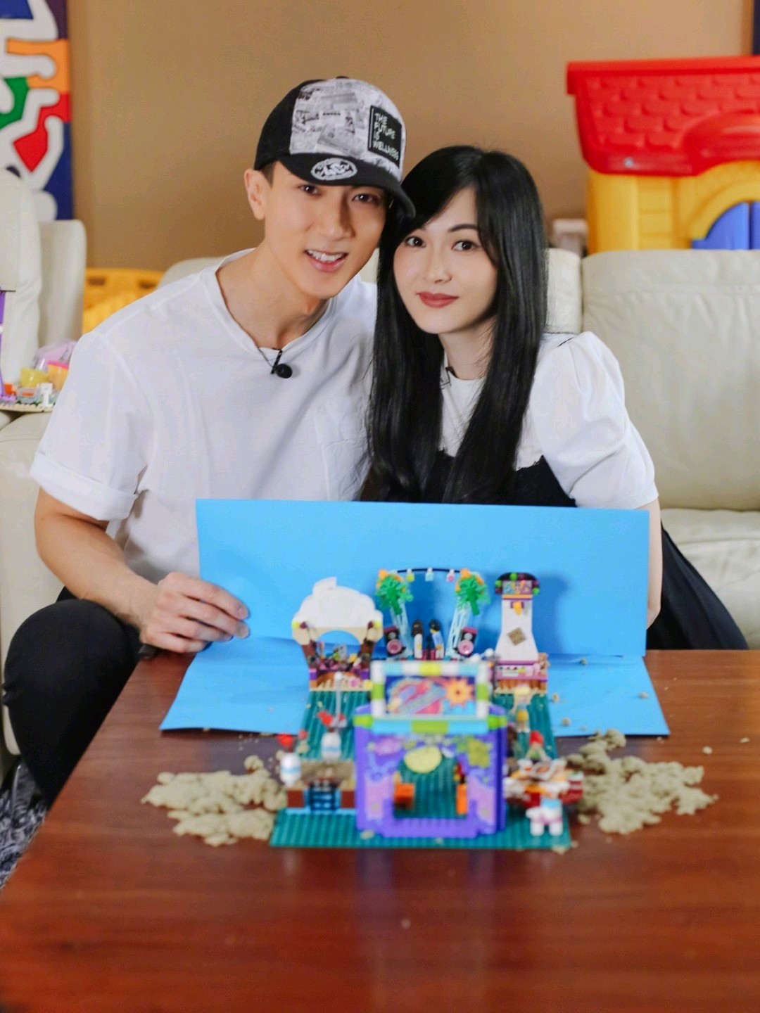 最近看《婚前21天》真的被吴尊妻子林丽莹圈粉了,长得真的太美了,五官