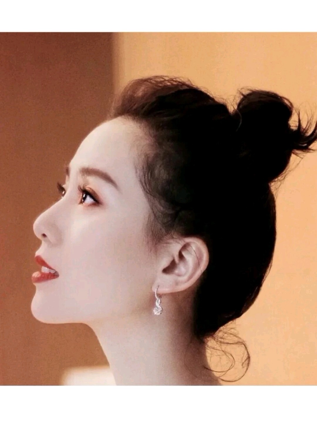 女明星绝美侧颜杀你被谁美翻了