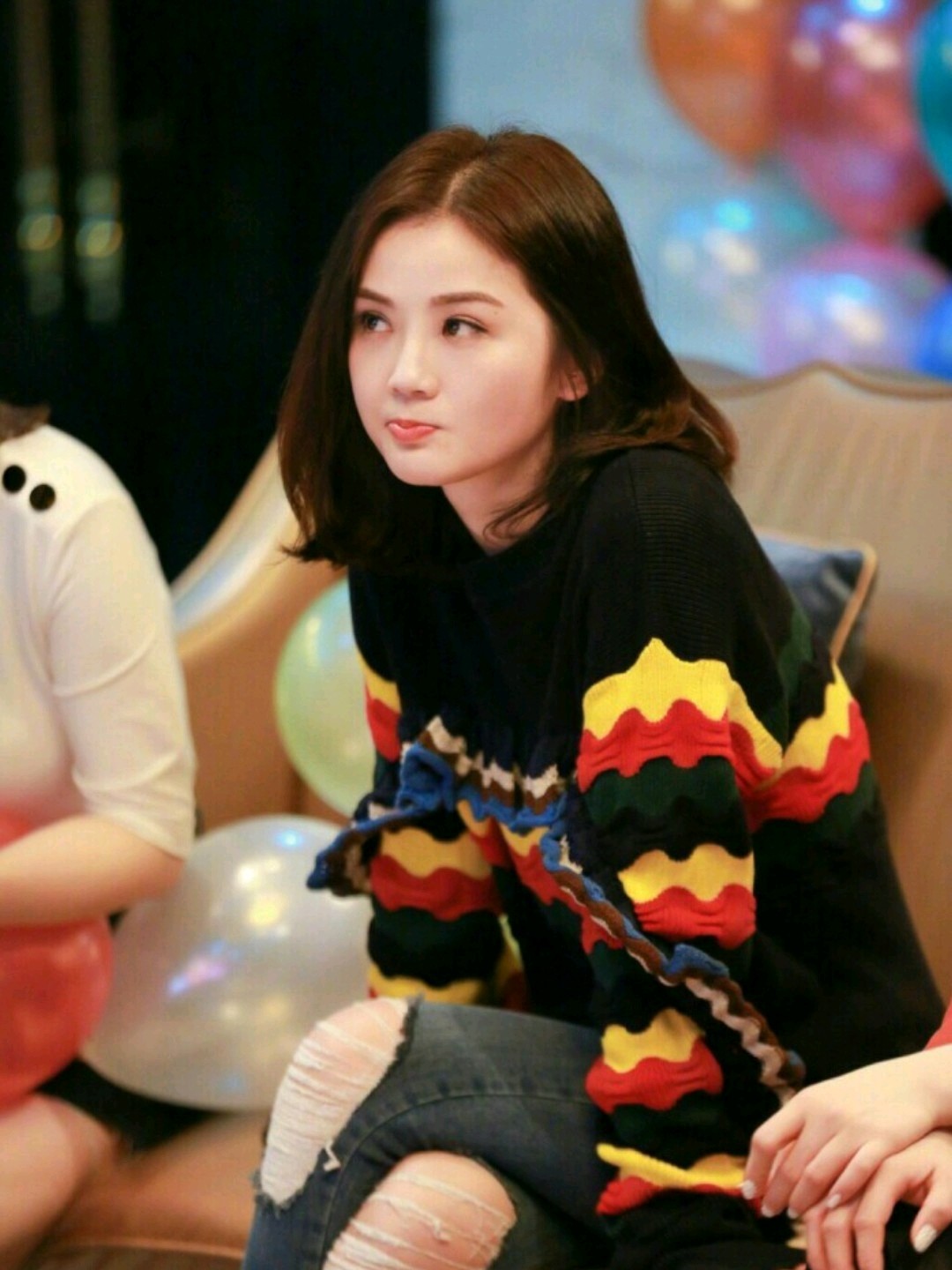 阿sa蔡卓妍面相分析|耐老少女脸