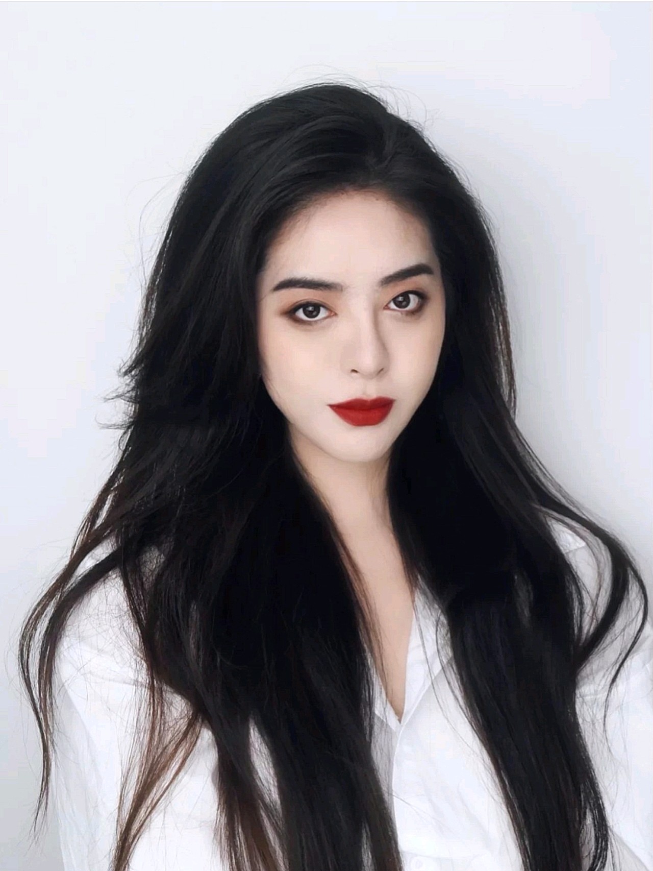 巨显气质复古气质港风妆——谁画谁美丽系列!