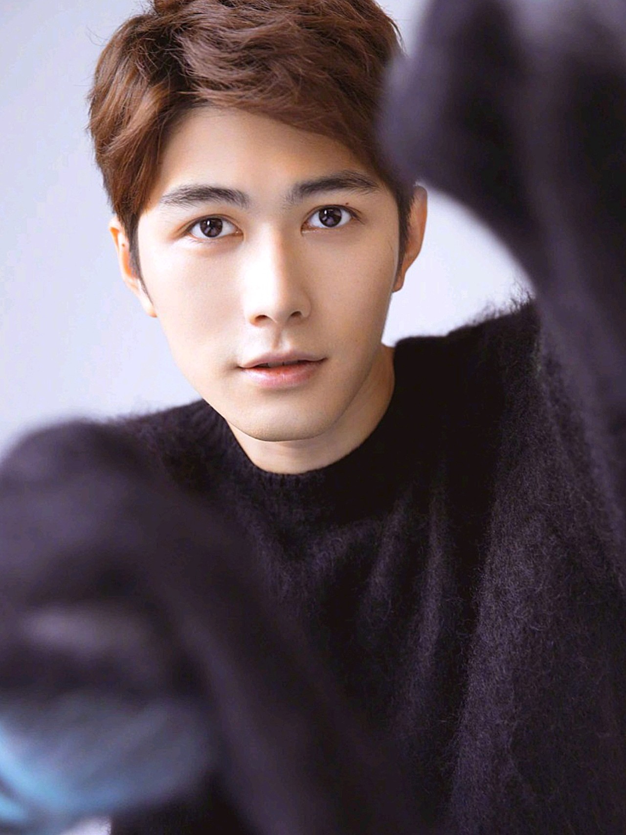 不知道大家还记不记得《小时代》陆烧的扮演者陈学冬.