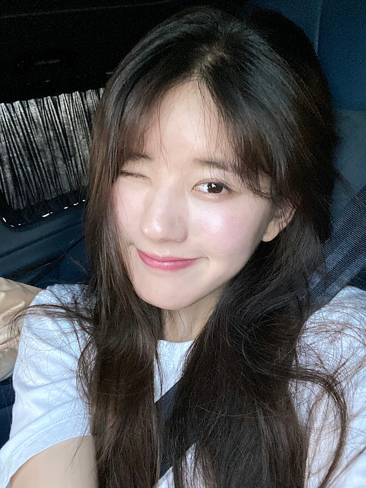 如何评价赵露思的颜 ?哎呀妈呀!这大双眼皮!这高鼻_圈子-新氧美容整形