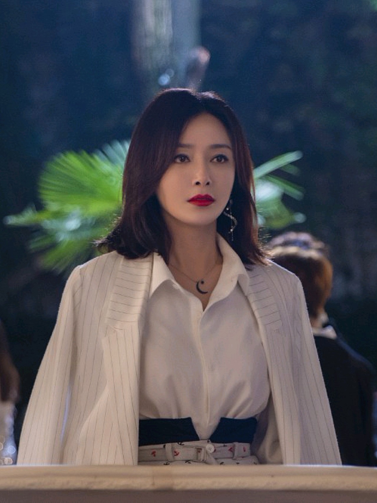 秦岚,最近因为《怪你过分美丽》中的演技炸裂,上了热_圈子-新氧美容