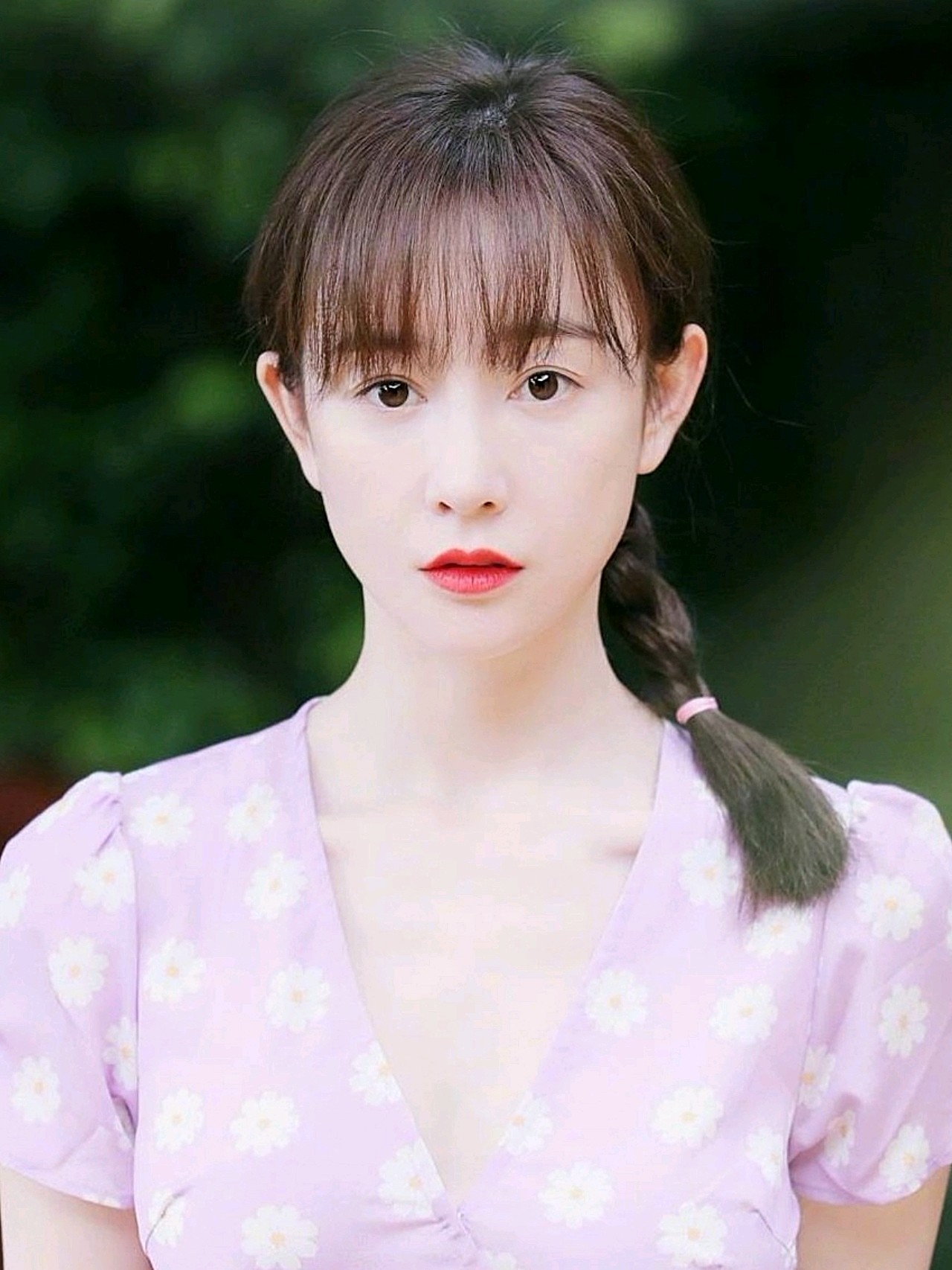 再去微博看到现在像网红的一言难尽的她,想来给大家写一写张檬的颜值