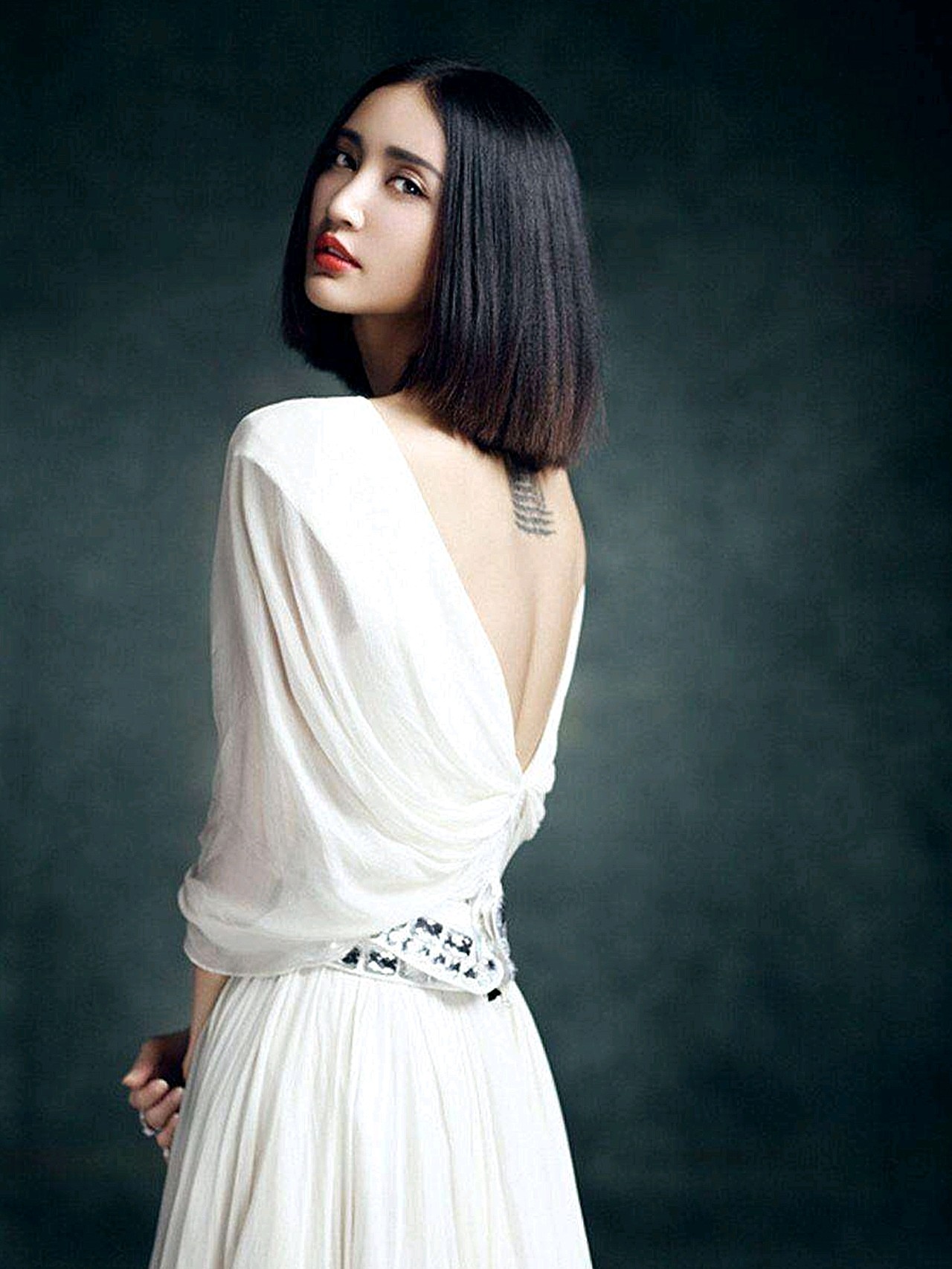 张歆艺是小编很喜欢的一个女演员,从早年出演《新闺蜜时代》小编就get