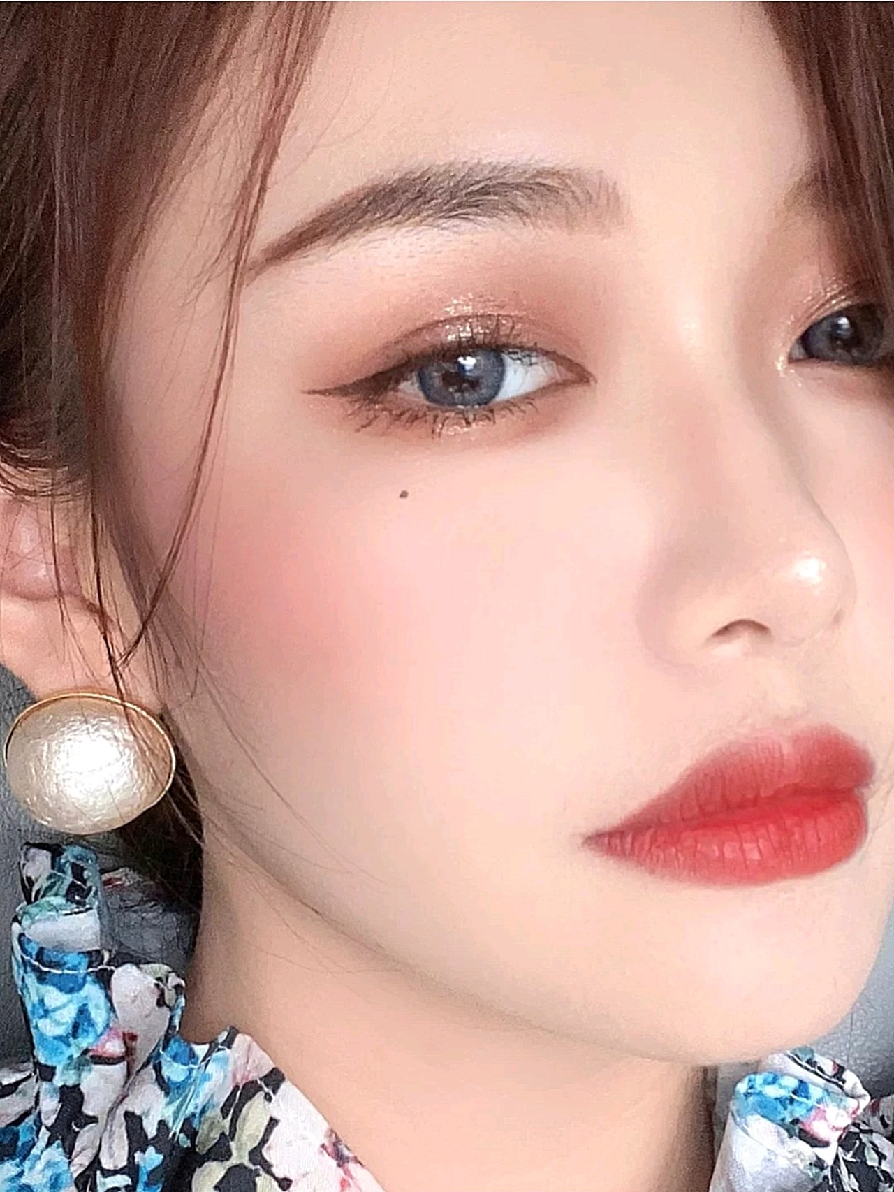 精致大地色眼妆