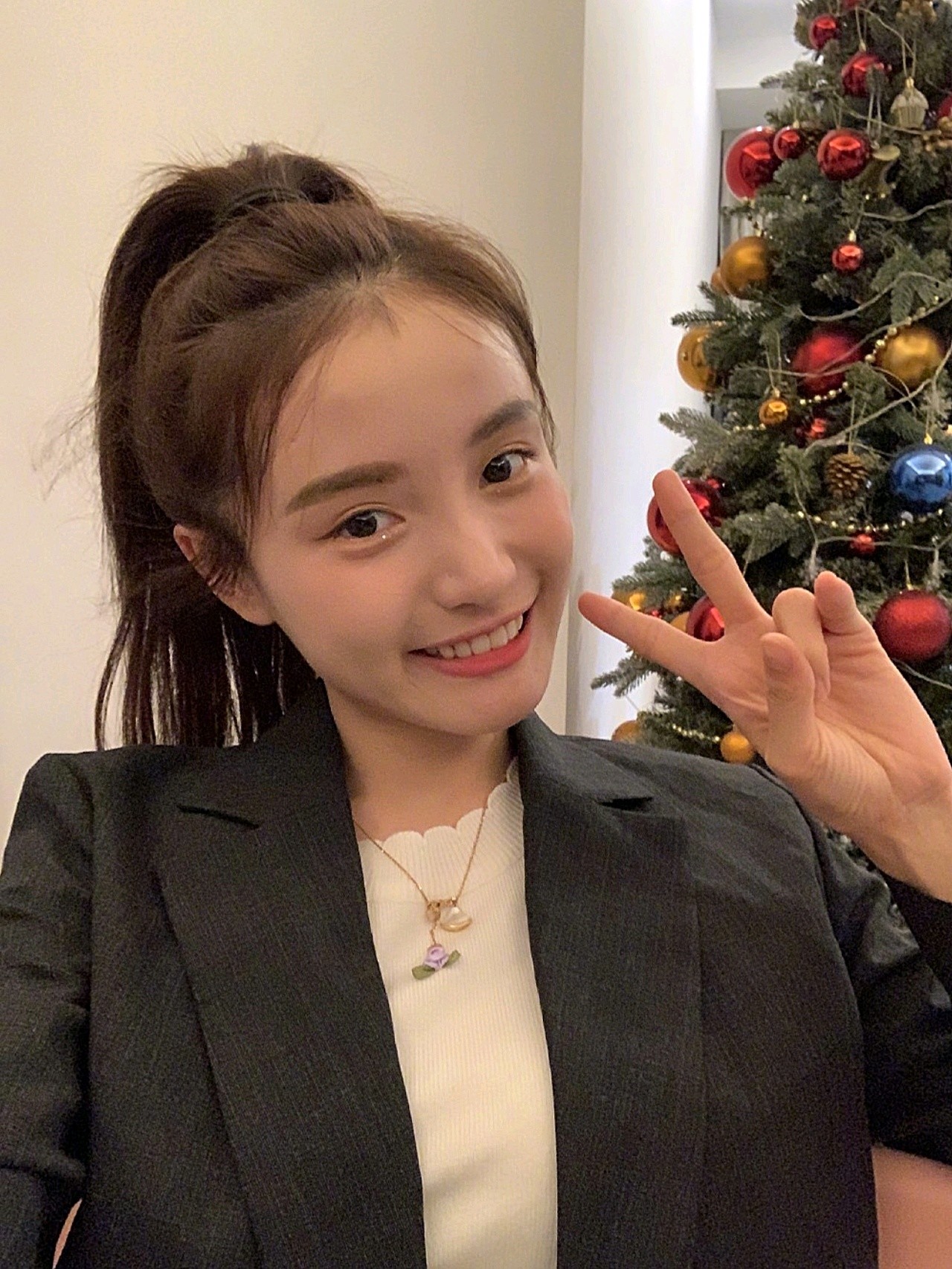 林小宅这个可爱的女孩子真的太惹人爱了最近看青春有你2又get到她的