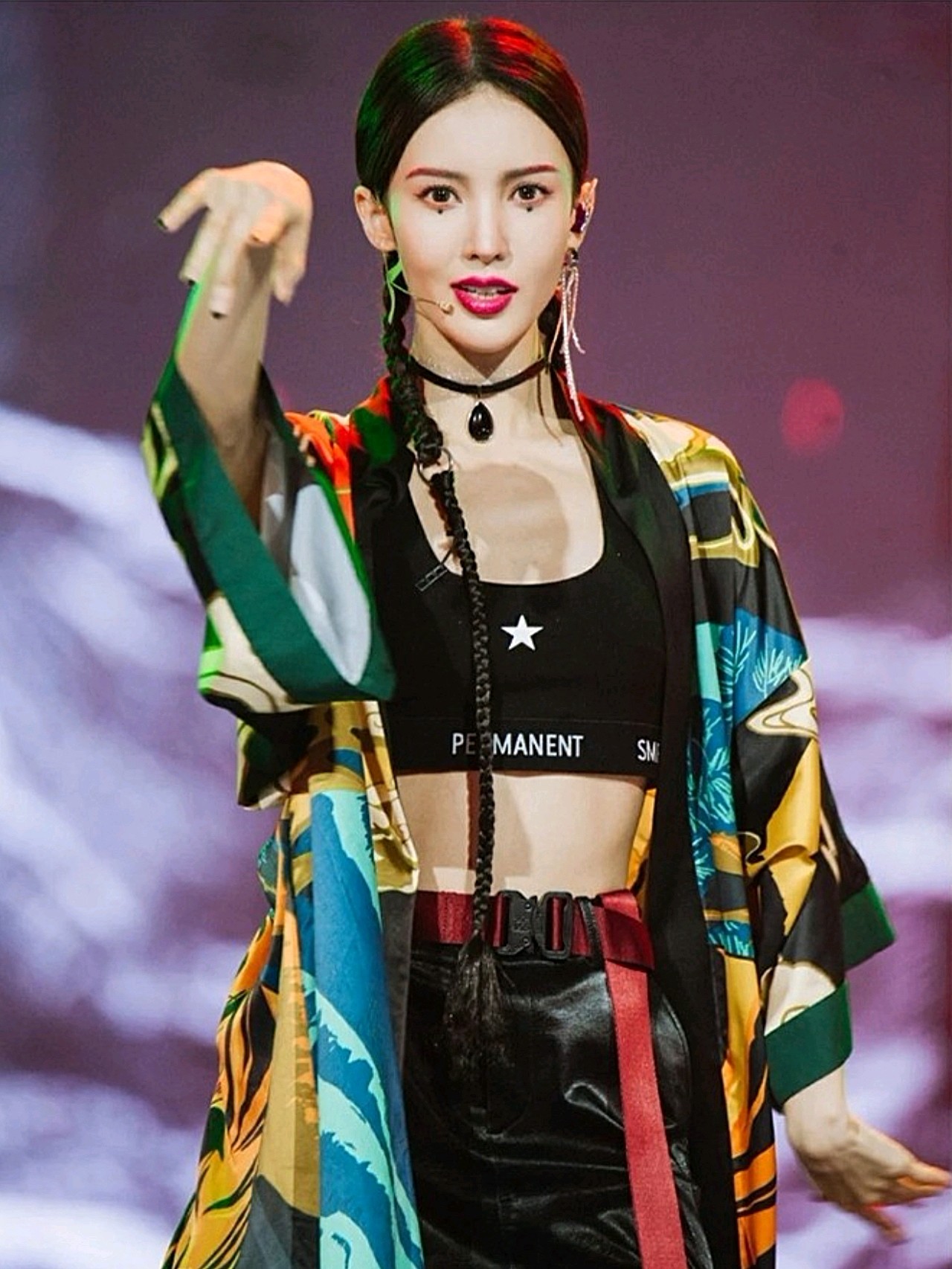 乘风破浪的姐姐—金晨高美商让脸动的自然