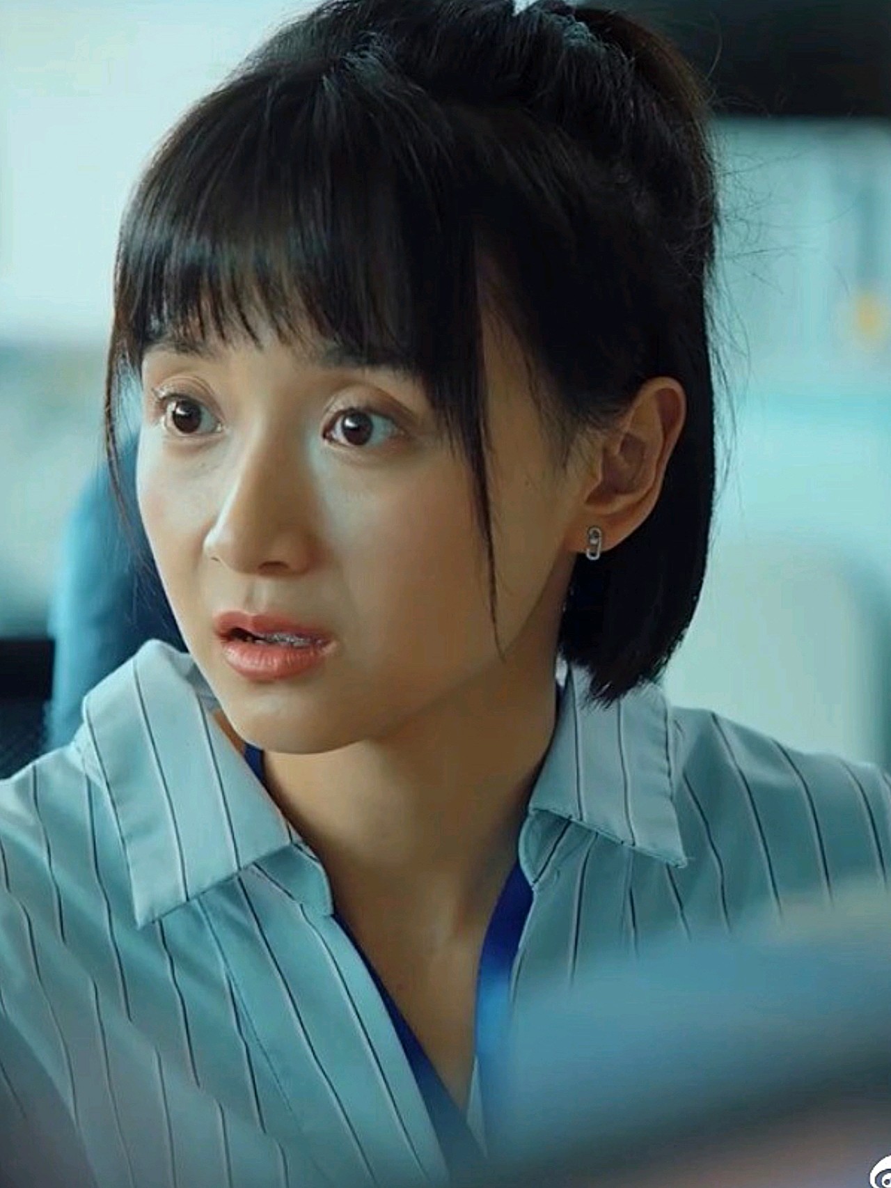 的是被里面的人物圈粉了呢,今天就来看看里面的两个人物姜小果钟晓芹