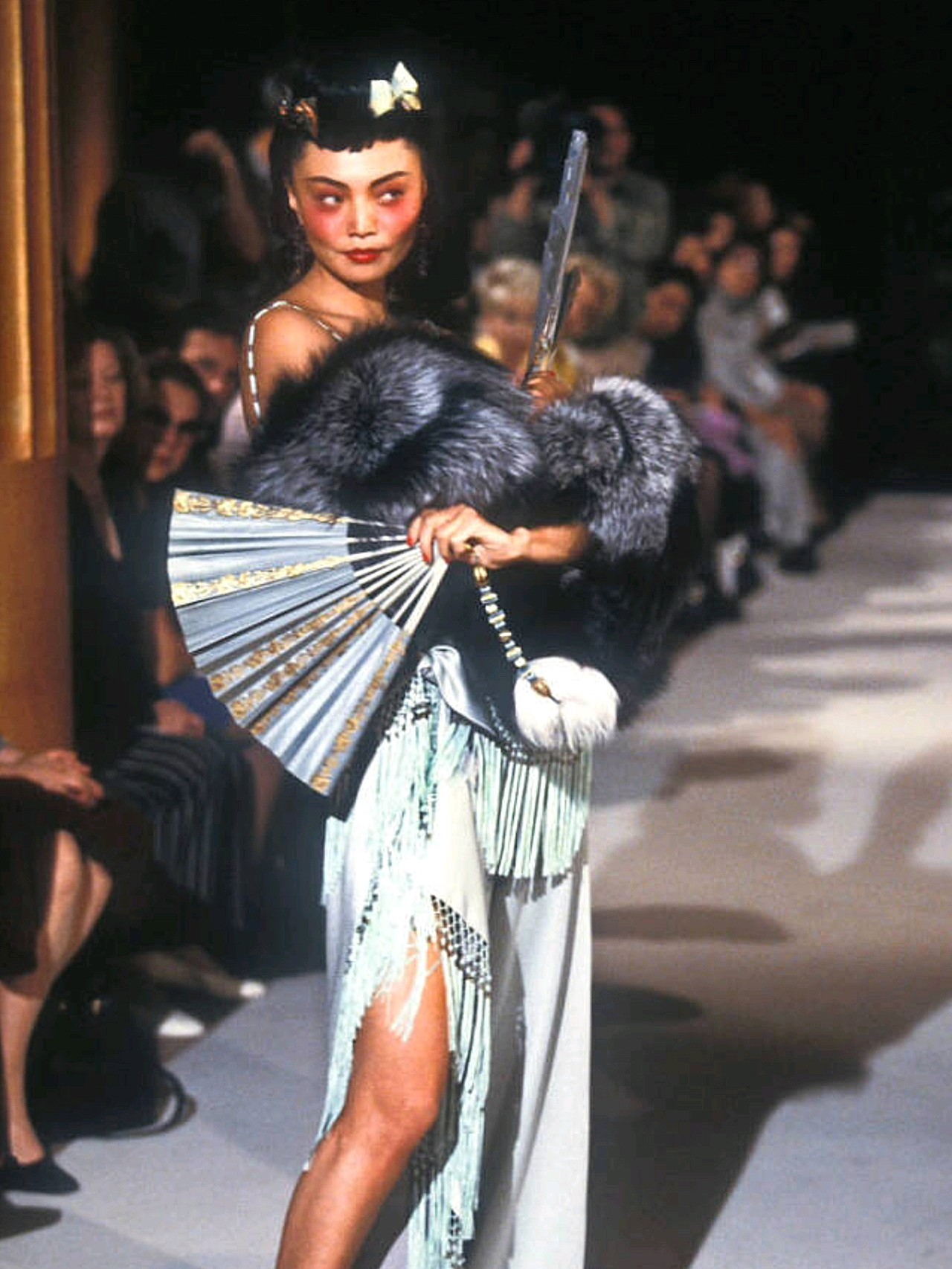 海盗爷john galliano执掌迪奥时期,他曾_圈子-新氧美容整形