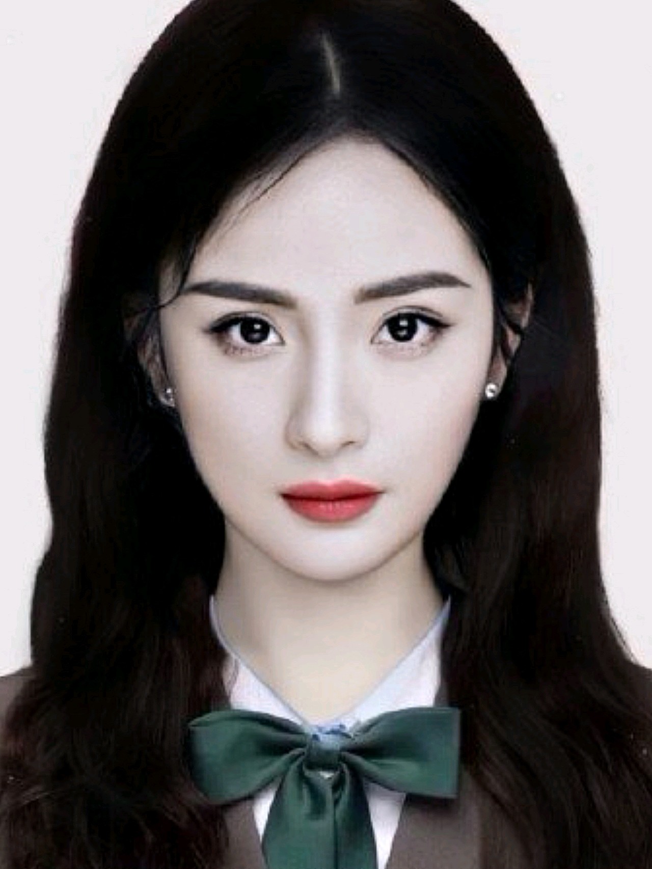 韩国证件照风格最近很流行,网友制作的国内女明星韩国_圈子-新氧美容