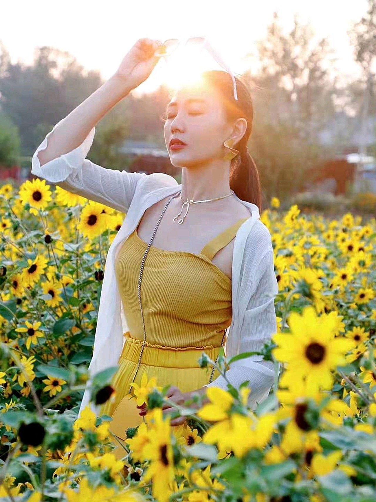 有钱有色这才是女人该活出来的样子!