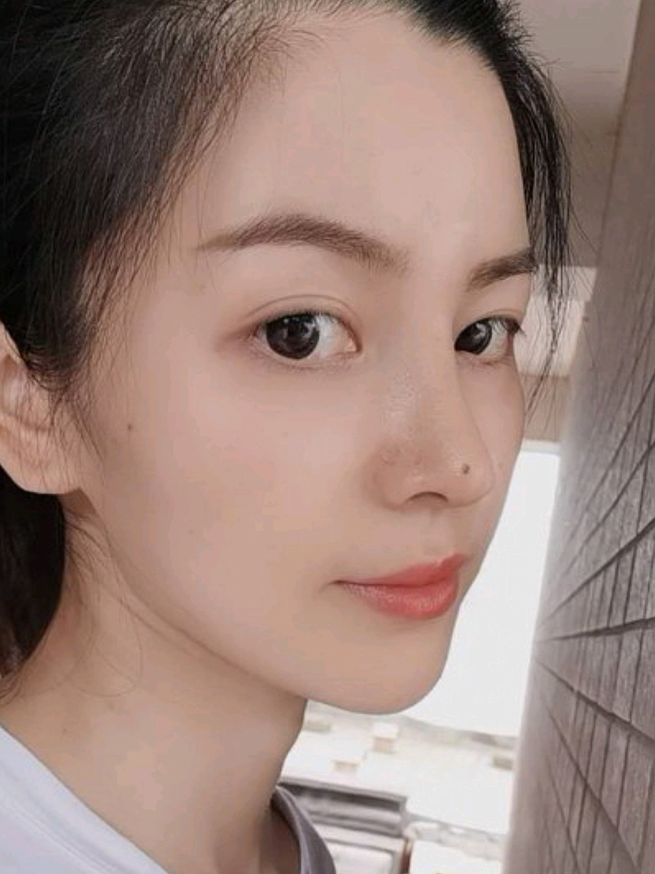 属于我的少女线出来了,太心水了,下颚线特别的清晰流畅