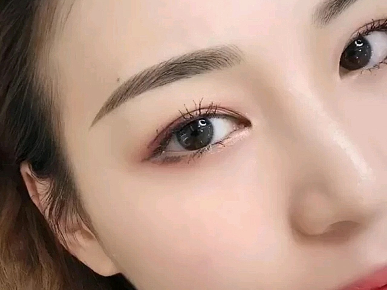 店姐姐性格特别好,温柔,人还美丽,眉毛做的很真实