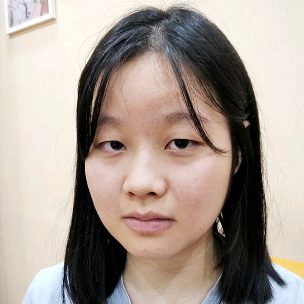 都说脸大不可怕,可怕的是脸大了还眼睛小,一整张脸看_圈子-新氧美容