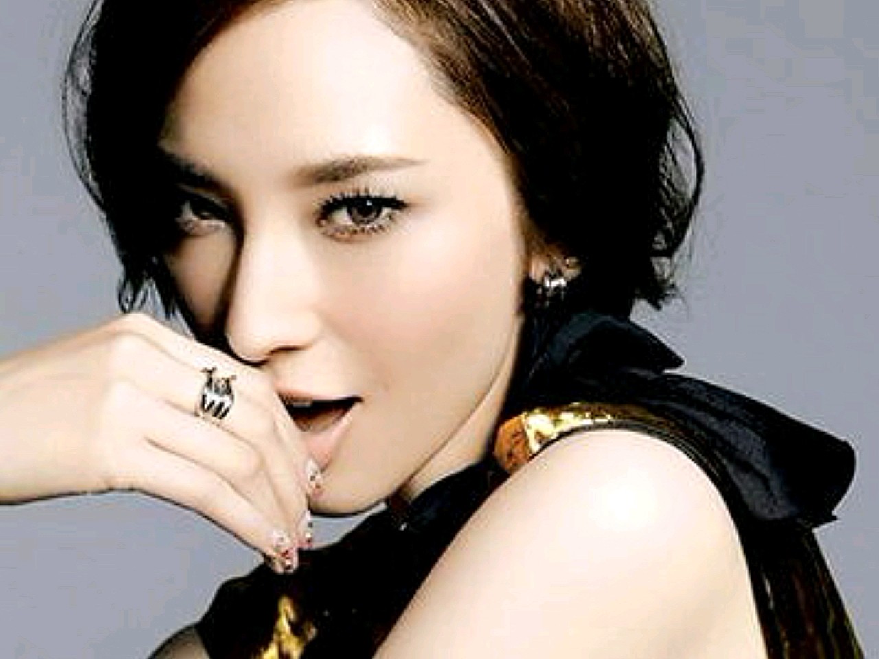 根据大众审美,瓜子脸当然是最受欢迎的,但是并不是每