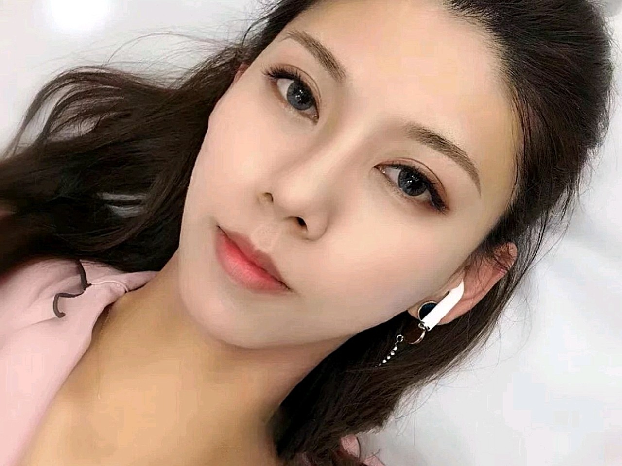 一款很自然的眉毛是这样的纹眉半永久