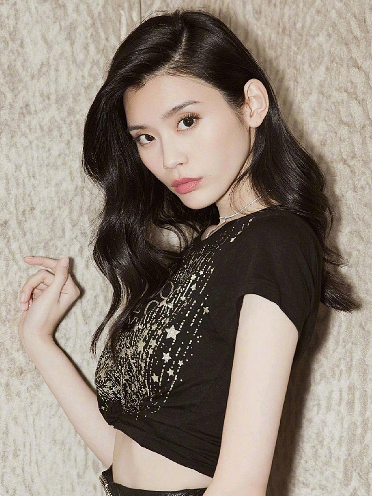 60长相英气的超模原来是她