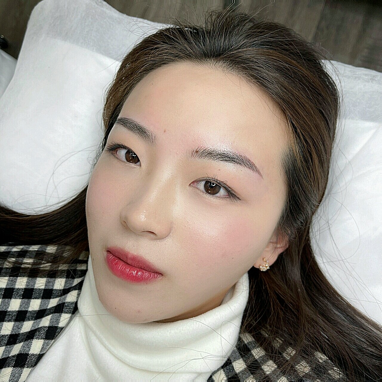 在久匠做了羽雾眉和美瞳线,效果我非常满意,因为本来_圈子-新氧美容