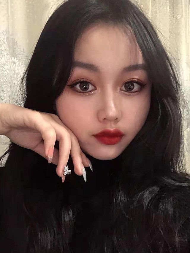 果然眼睛大还是迷死人,难怪网上说的大眼萌妹,可能指_圈子-新氧美容