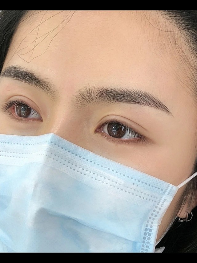 趁五一节假日第一次尝试半永久线条眉纹完整个人看起来精神多了因为