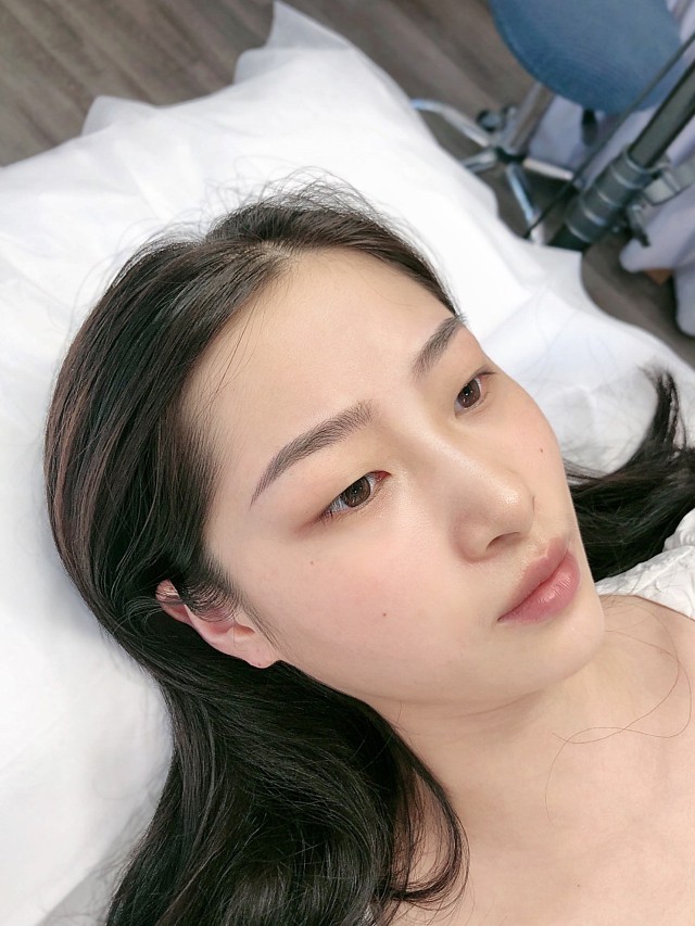 我是第一次纹眉,看到很多网红博主都在推荐野生眉毛请_圈子-新氧美容