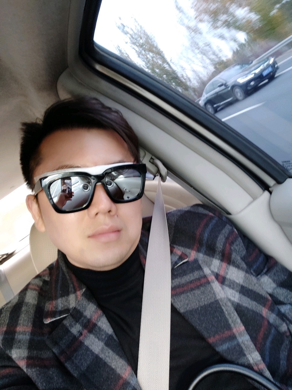 天生青蛙眼肿眼泡90作为一名男主持人也开始注重自己的_圈子-新氧