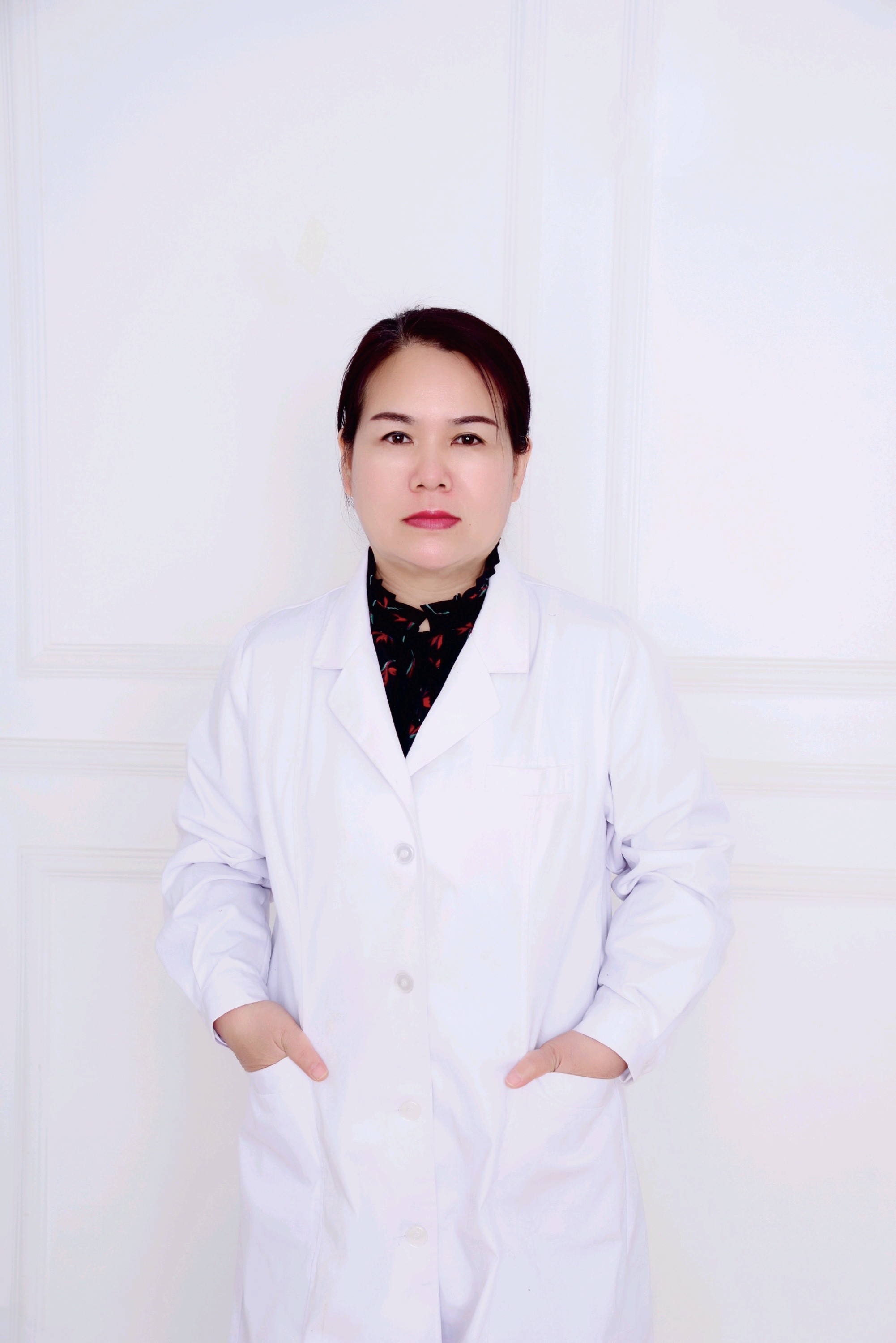 医生查看魏红英个案例暂无评分眼部整形 					